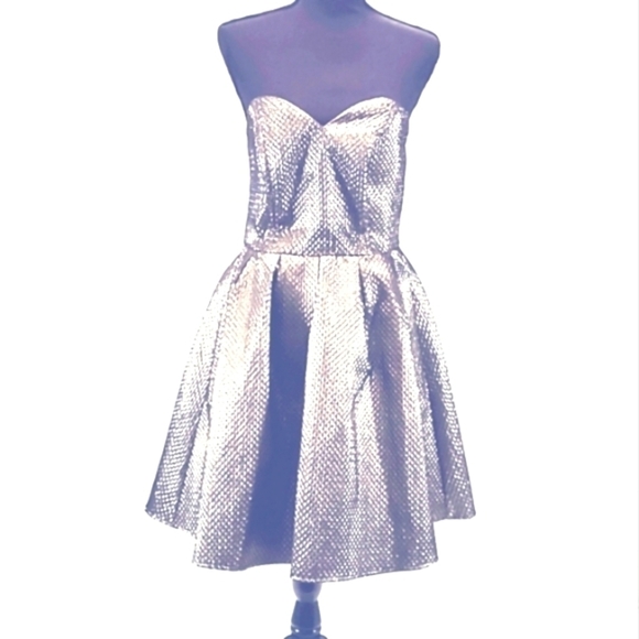 Charlotte Russe party dress metallic gold color strapless Size: M - Picture 1 of 6